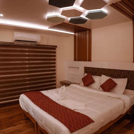 Victoria Houseboats Hotel Alappuzha Luaran gambar