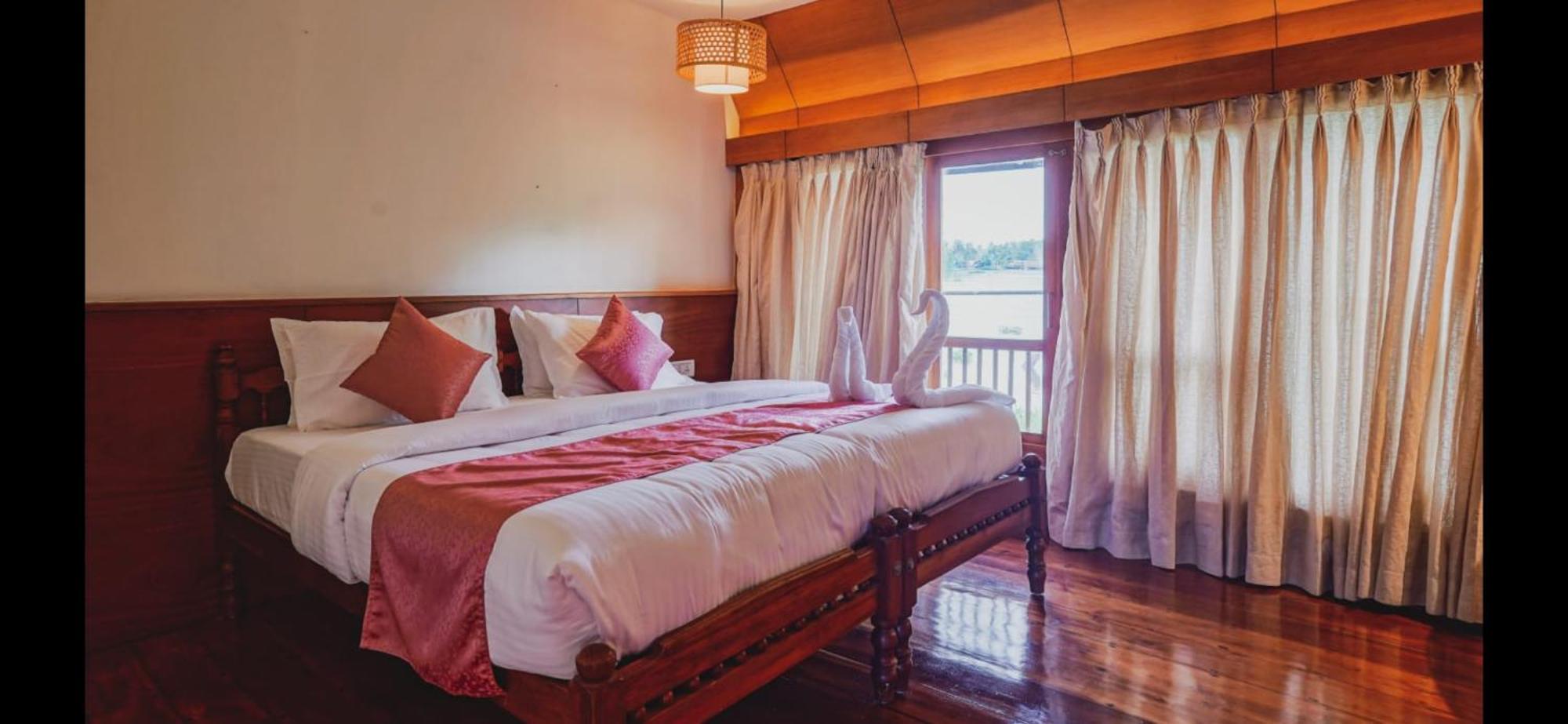 Victoria Houseboats Hotel Alappuzha Luaran gambar