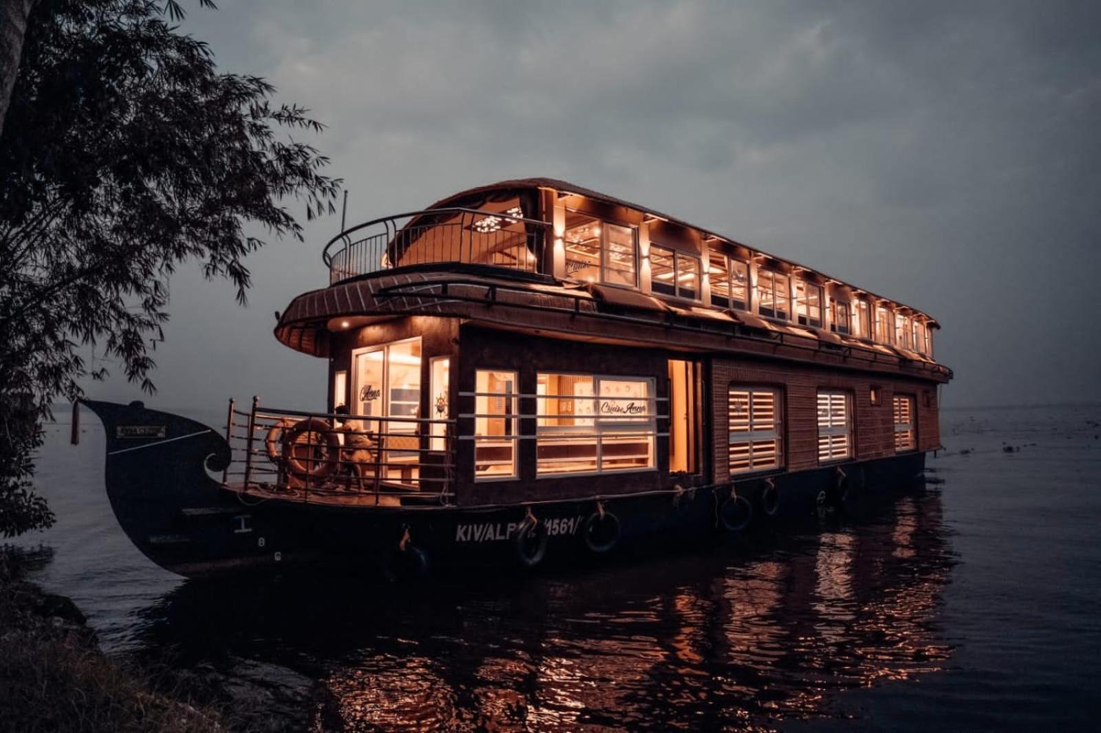 Victoria Houseboats Hotel Alappuzha Luaran gambar