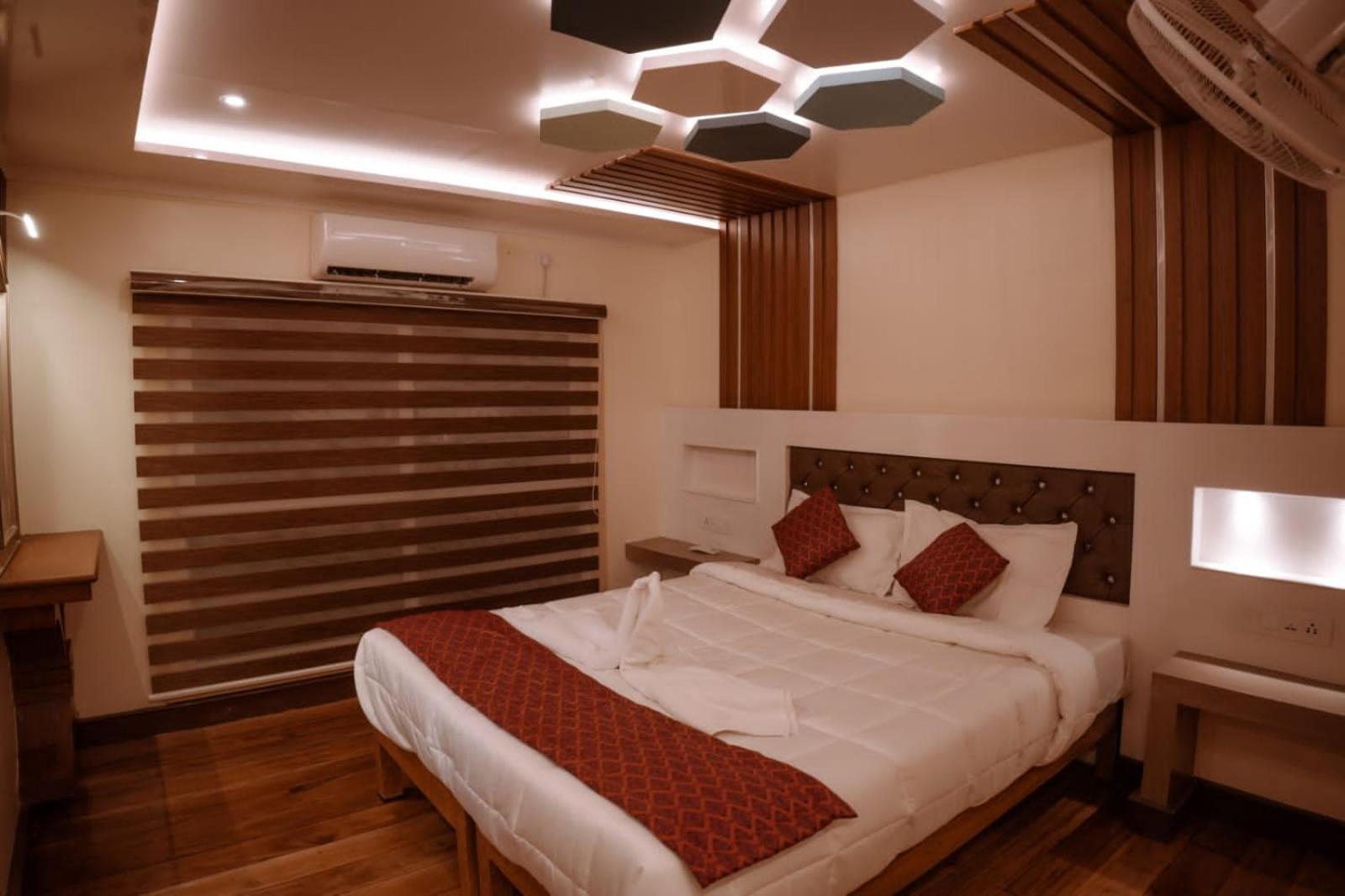 Victoria Houseboats Hotel Alappuzha Luaran gambar